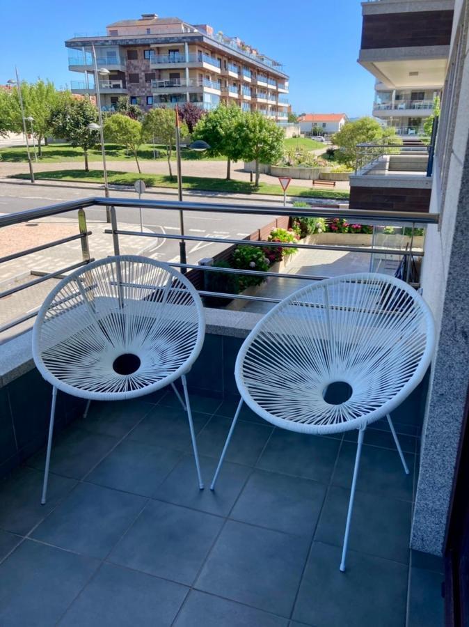 Acogedor Apartamento Con Terraza En Portonovo Bagian luar foto