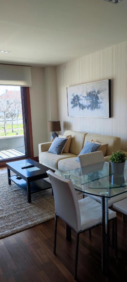 Acogedor Apartamento Con Terraza En Portonovo Bagian luar foto